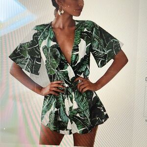 Tropical leaf print short sleeve romper